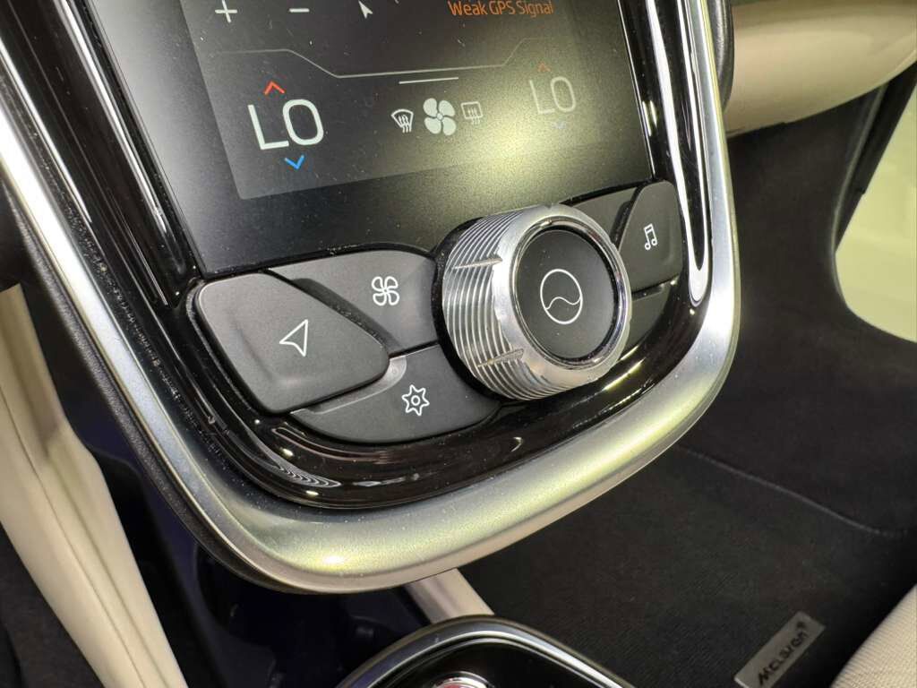 2020 McLaren GT Volcano Orange paint, Bowers & Wilkins audio system, forged carbon trim AND MUCH MORE!! Fort Lauderdale FL