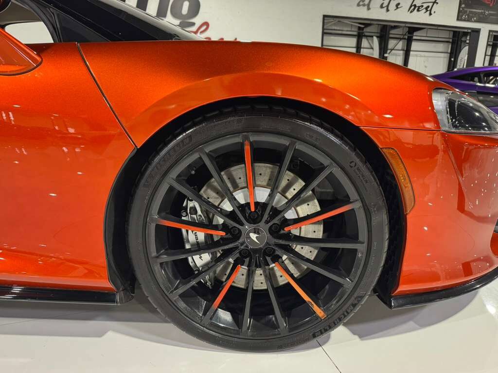 2020 McLaren GT Volcano Orange paint, Bowers & Wilkins audio system, forged carbon trim AND MUCH MORE!! Fort Lauderdale FL