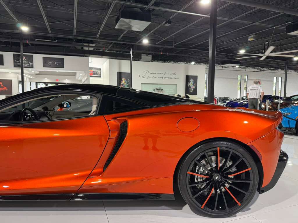 2020 McLaren GT Volcano Orange paint, Bowers & Wilkins audio system, forged carbon trim AND MUCH MORE!! Fort Lauderdale FL