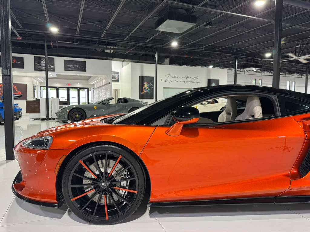 2020 McLaren GT Volcano Orange paint, Bowers & Wilkins audio system, forged carbon trim AND MUCH MORE!! Fort Lauderdale FL