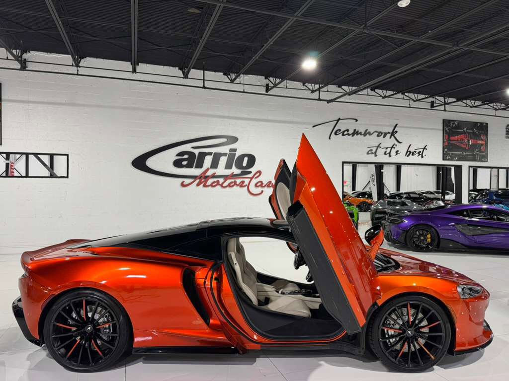 2020 McLaren GT Volcano Orange paint, Bowers & Wilkins audio system, forged carbon trim AND MUCH MORE!! Fort Lauderdale FL