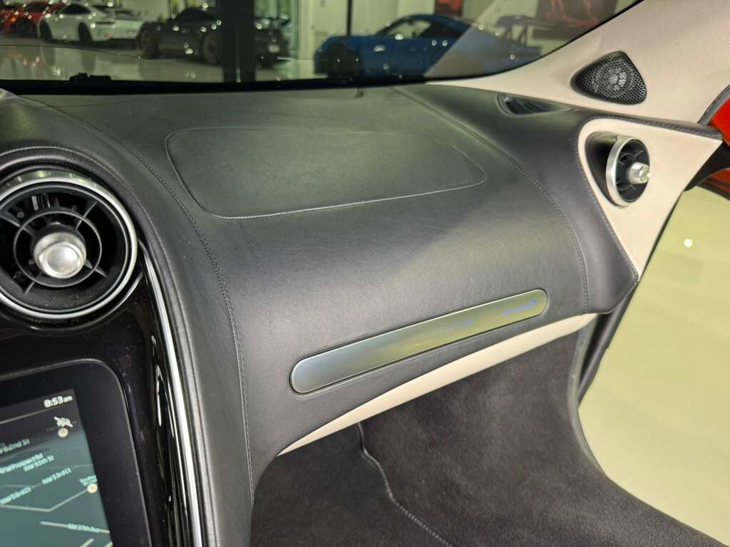 2020 McLaren GT Volcano Orange paint, Bowers & Wilkins audio system, forged carbon trim AND MUCH MORE!! Fort Lauderdale FL