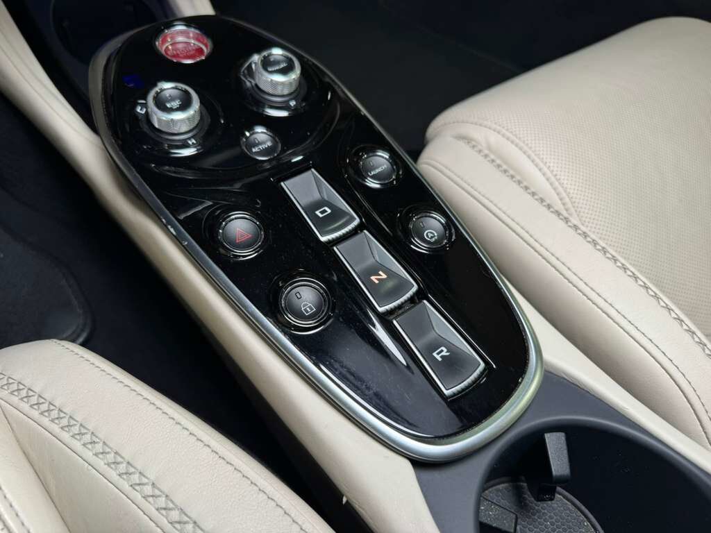 2020 McLaren GT Volcano Orange paint, Bowers & Wilkins audio system, forged carbon trim AND MUCH MORE!! Fort Lauderdale FL