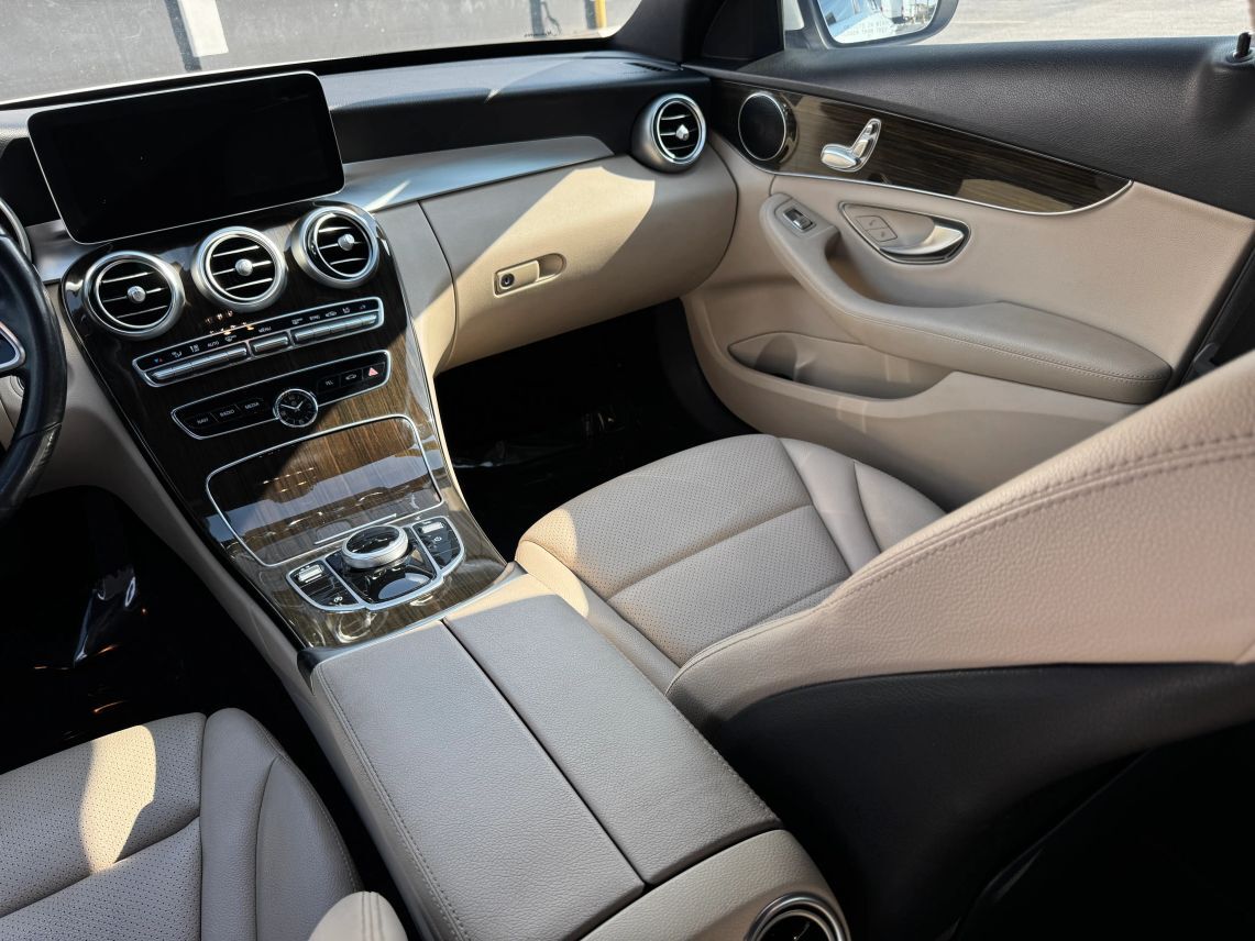 2020 Mercedes-Benz C-Class C 300 Sedan 4D