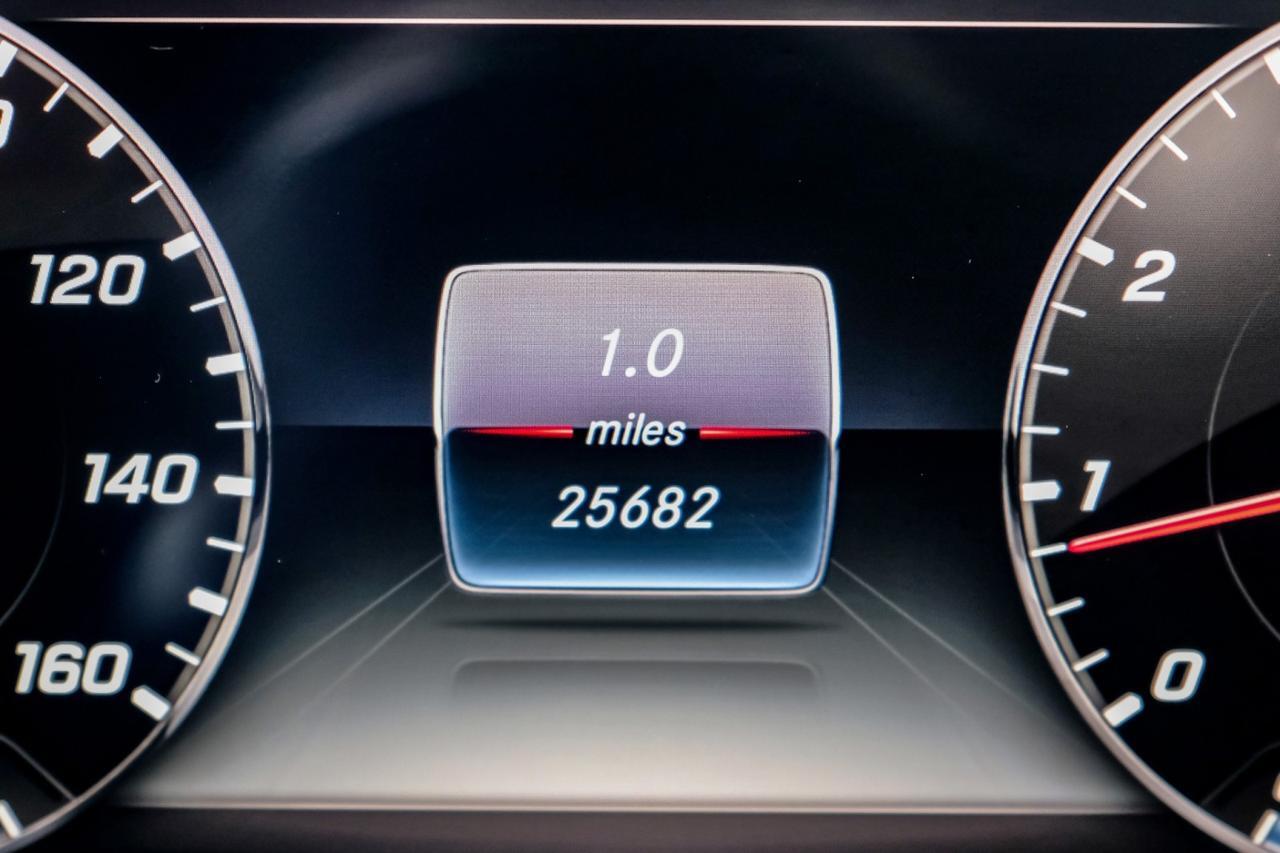 2020 Mercedes-Benz E 350 NAVIGATION PANORAMA LEATHER HEATED SEATS REAR CAMERA KEYLESS START PADDLE SHIFTERS Carrollton TX