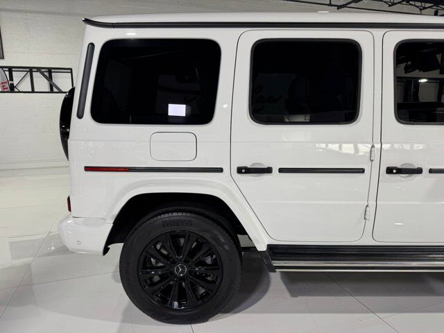 2020 Mercedes-Benz G-Class G 550 Night Package, carbon interior trim, Burmester High-End audio, G manufaktur options AND MORE!! Fort Lauderdale FL