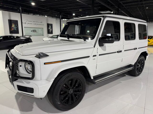 2020 Mercedes-Benz G-Class G 550 Night Package, carbon interior trim, Burmester High-End audio, G manufaktur options AND MORE!! Fort Lauderdale FL