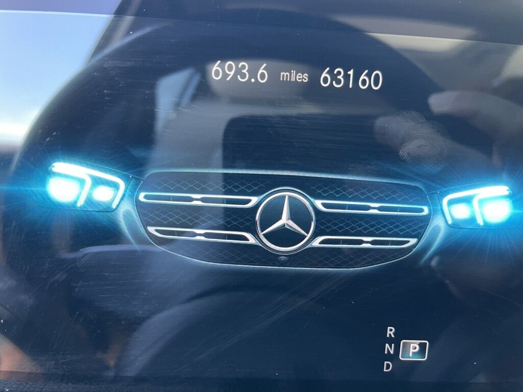 2020 Mercedes-Benz GLB GLB~CLEAN CARFAX~LEATHER SEATS~PANORAMIC SUNROOF~ONLINE FINANCE AND SHIPPING AVAILABLE!!!!! Sarasota FL