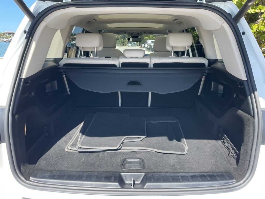 2020 Mercedes-Benz GLB GLB~CLEAN CARFAX~LEATHER SEATS~PANORAMIC SUNROOF~ONLINE FINANCE AND SHIPPING AVAILABLE!!!!! Sarasota FL