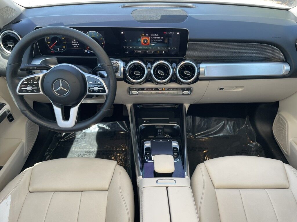 2020 Mercedes-Benz GLB GLB~CLEAN CARFAX~LEATHER SEATS~PANORAMIC SUNROOF~ONLINE FINANCE AND SHIPPING AVAILABLE!!!!! Sarasota FL