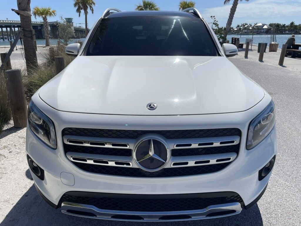 2020 Mercedes-Benz GLB GLB~CLEAN CARFAX~LEATHER SEATS~PANORAMIC SUNROOF~ONLINE FINANCE AND SHIPPING AVAILABLE!!!!! Sarasota FL