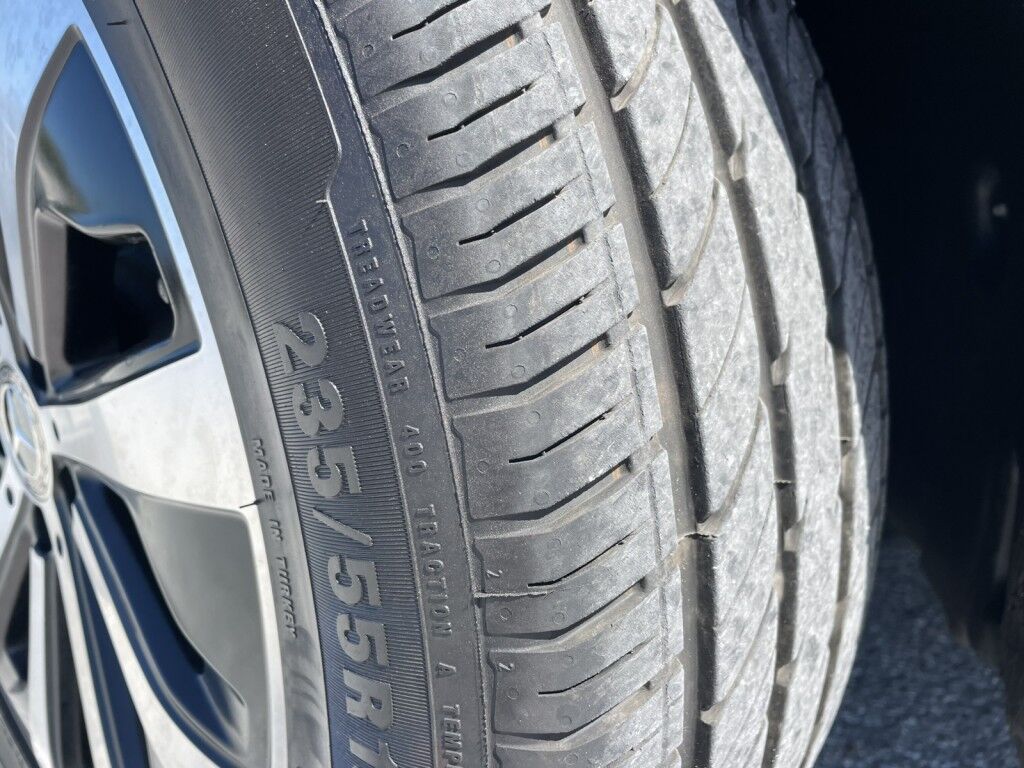 2020 Mercedes-Benz GLB GLB~CLEAN CARFAX~LEATHER SEATS~PANORAMIC SUNROOF~ONLINE FINANCE AND SHIPPING AVAILABLE!!!!! Sarasota FL