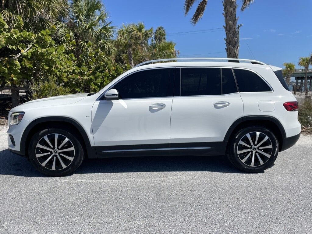 2020 Mercedes-Benz GLB GLB~CLEAN CARFAX~LEATHER SEATS~PANORAMIC SUNROOF~ONLINE FINANCE AND SHIPPING AVAILABLE!!!!! Sarasota FL