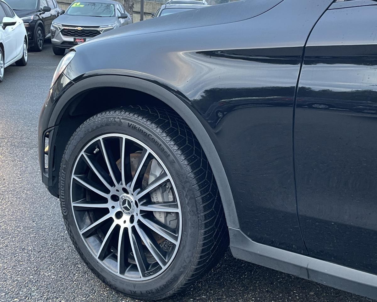 2020 Mercedes-Benz GLC GLC 300 4MATIC Sport Utility 4D