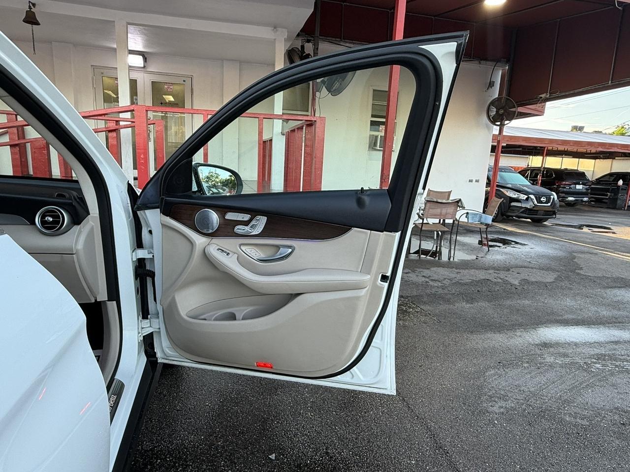 2020 Mercedes-Benz GLC GLC 300 Hollywood FL