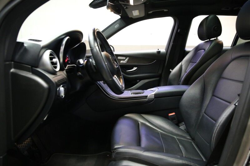 2020 Mercedes-Benz GLC GLC 300 Plainview NY