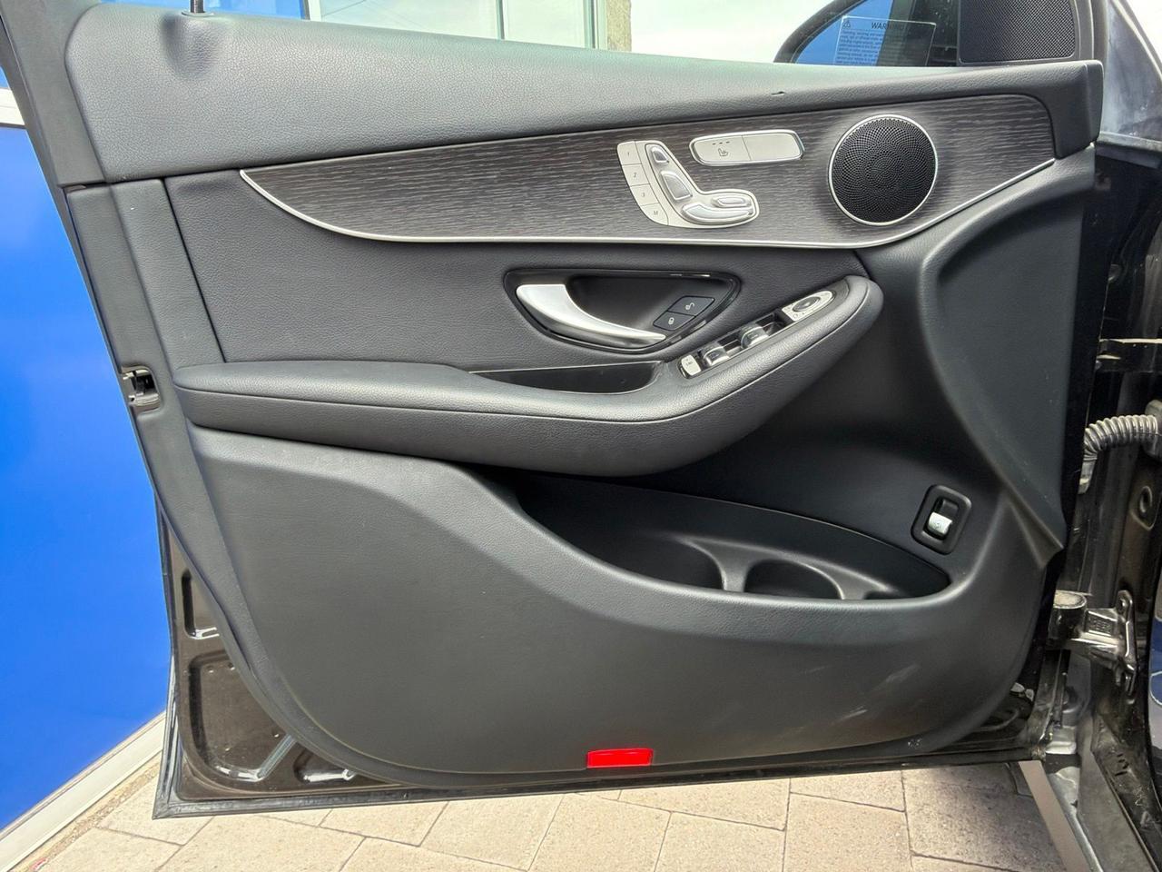 2020 Mercedes-Benz GLC GLC 300 Bend OR