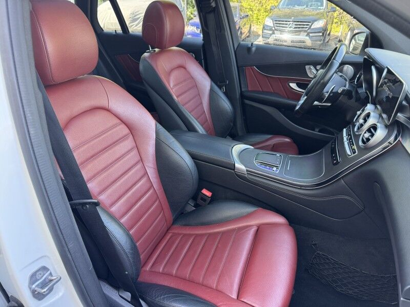 2020 Mercedes-Benz GLC43 AMG Willow Grove PA