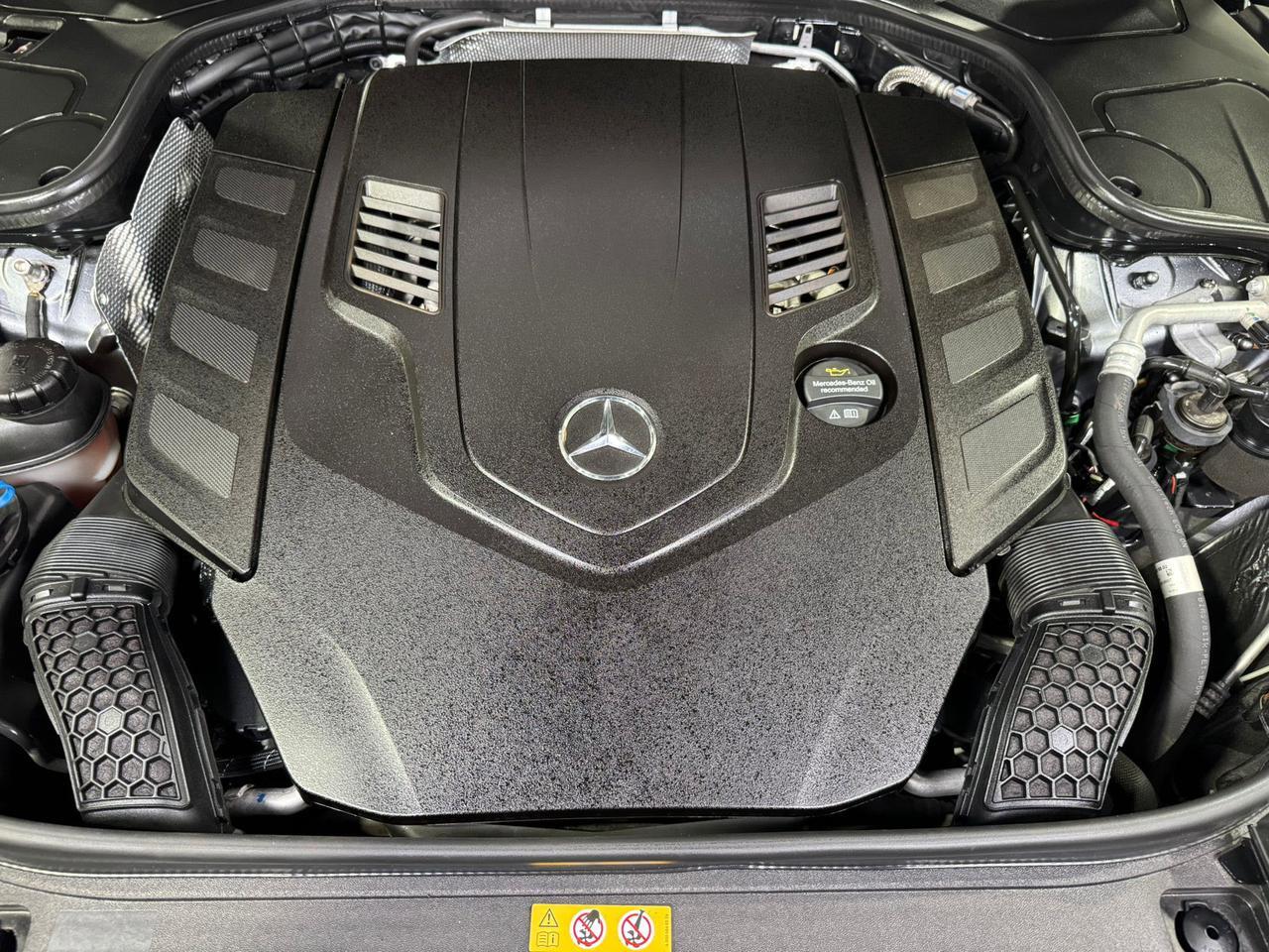 2020 Mercedes-Benz S-Class Maybach S 560 factory two-tone, four passenger, nappa leather, high-end 3D audio AND MUCH MORE!! Fort Lauderdale FL