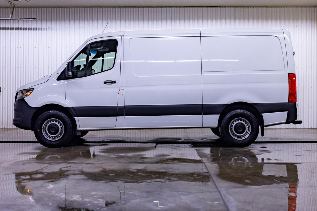 2020 Mercedes-Benz Sprinter 2500 Cargo Van Diesel BCam Red Deer AB