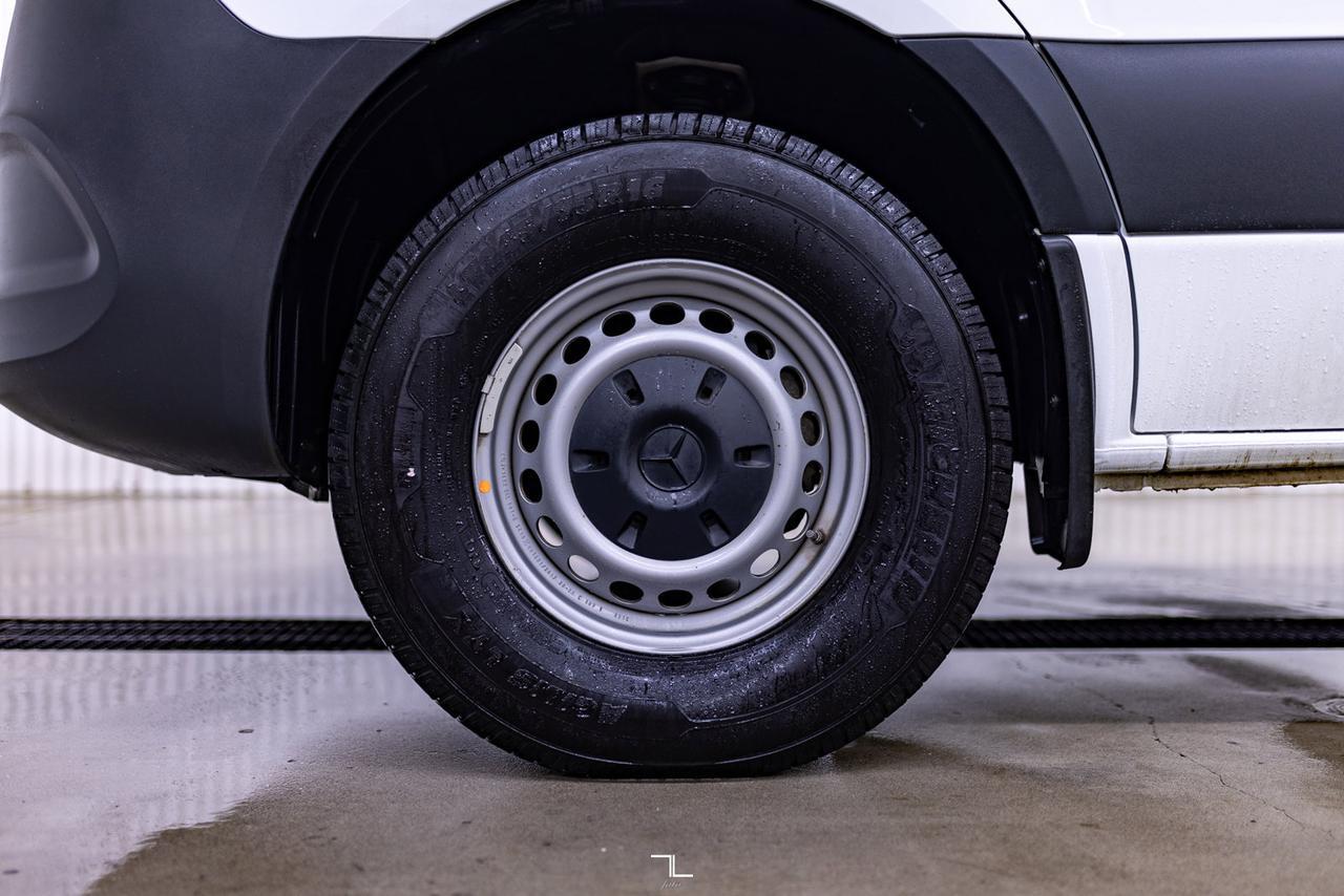 2020 Mercedes-Benz Sprinter 2500 Cargo Van Diesel BCam Red Deer AB