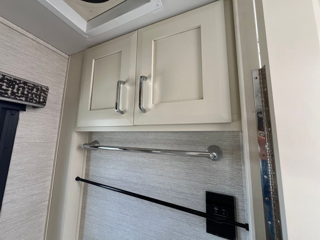 2020 Mercedes-Benz Sprinter 3500 Cab Chassis 144 WB Indianapolis IN