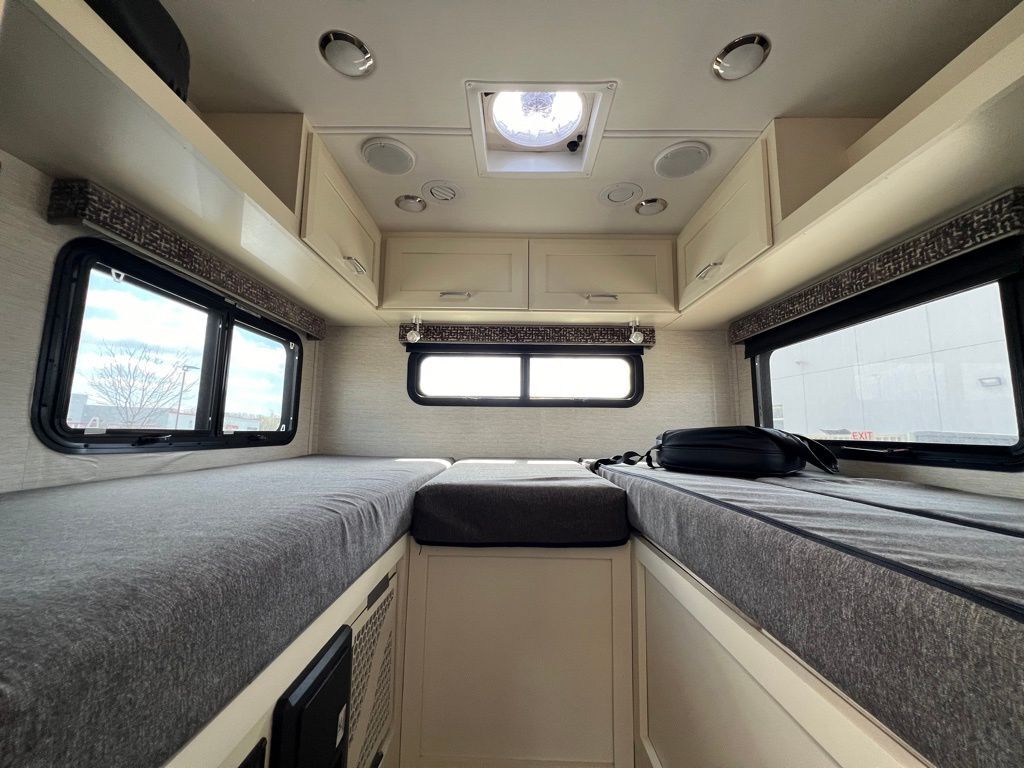 2020 Mercedes-Benz Sprinter 3500 Cab Chassis 144 WB Indianapolis IN