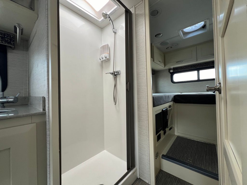 2020 Mercedes-Benz Sprinter 3500 Cab Chassis 144 WB Indianapolis IN