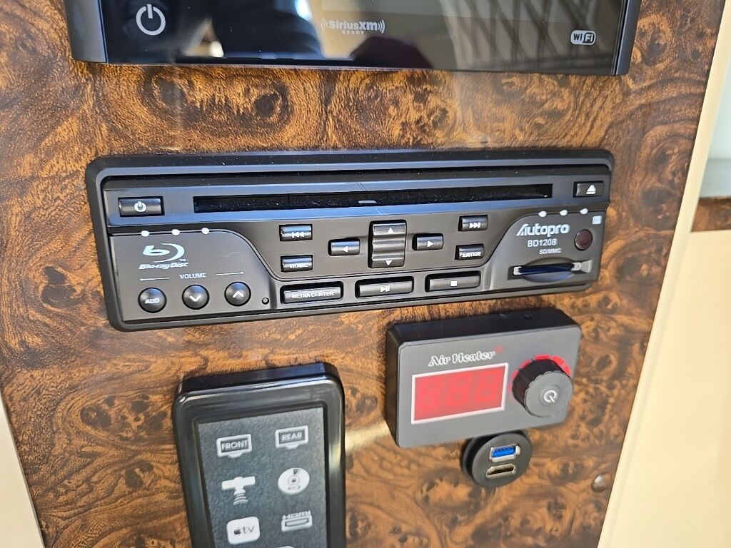 2020 Mercedes-Benz Sprinter 3500 Midwest Automotive Designs 4WD Fond du Lac WI