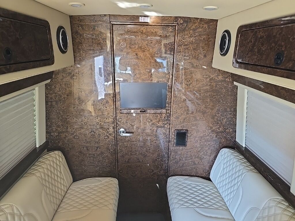 2020 Mercedes-Benz Sprinter 3500 Midwest Automotive Designs 4WD Fond du Lac WI