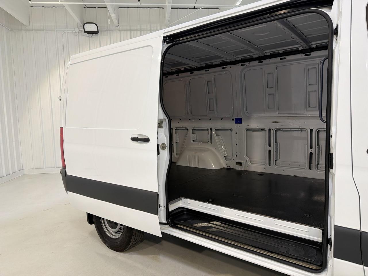 2020 Mercedes-Benz Sprinter Cargo Van Cargo 144 WB San Antonio TX