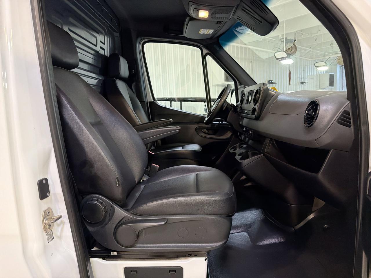 2020 Mercedes-Benz Sprinter Cargo Van Cargo 144 WB San Antonio TX