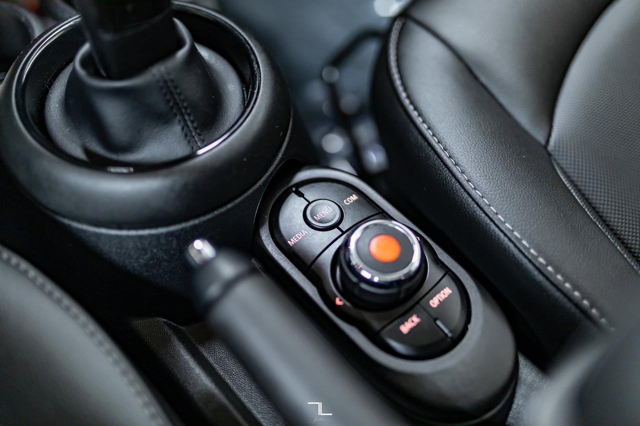 2020 Mini Cooper 3 Door Hatchback Sport Leather Roof BCam Red Deer AB