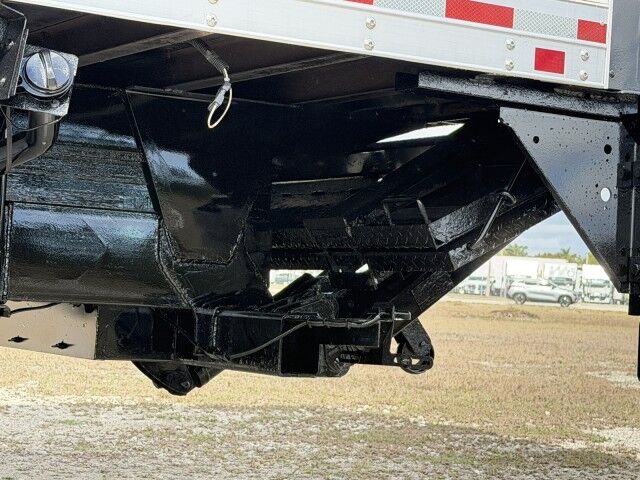 2020 Mitsubishi Fuso FE160 Gas 20' Dry Box Truck with 2,500lb Lift Gate Naples FL