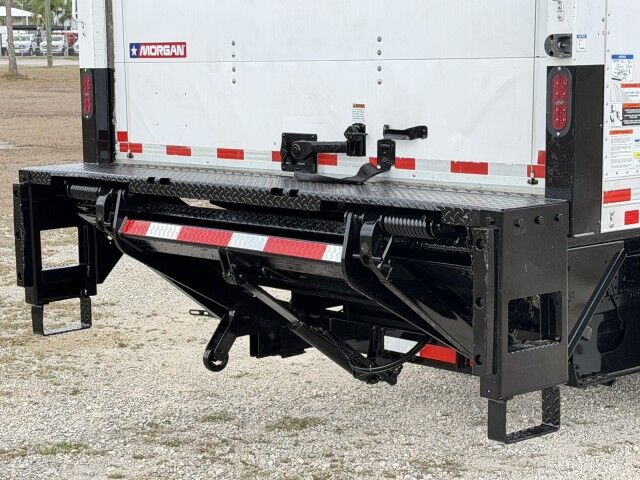 2020 Mitsubishi Fuso FE160 Gas 20' Dry Box Truck with 2,500lb Lift Gate Naples FL