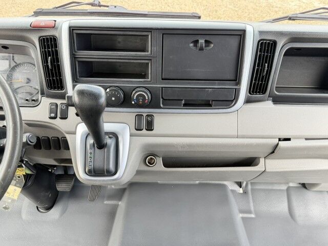 2020 Mitsubishi Fuso FE160 Gas 20' Dry Box Truck with 2,500lb Lift Gate Naples FL