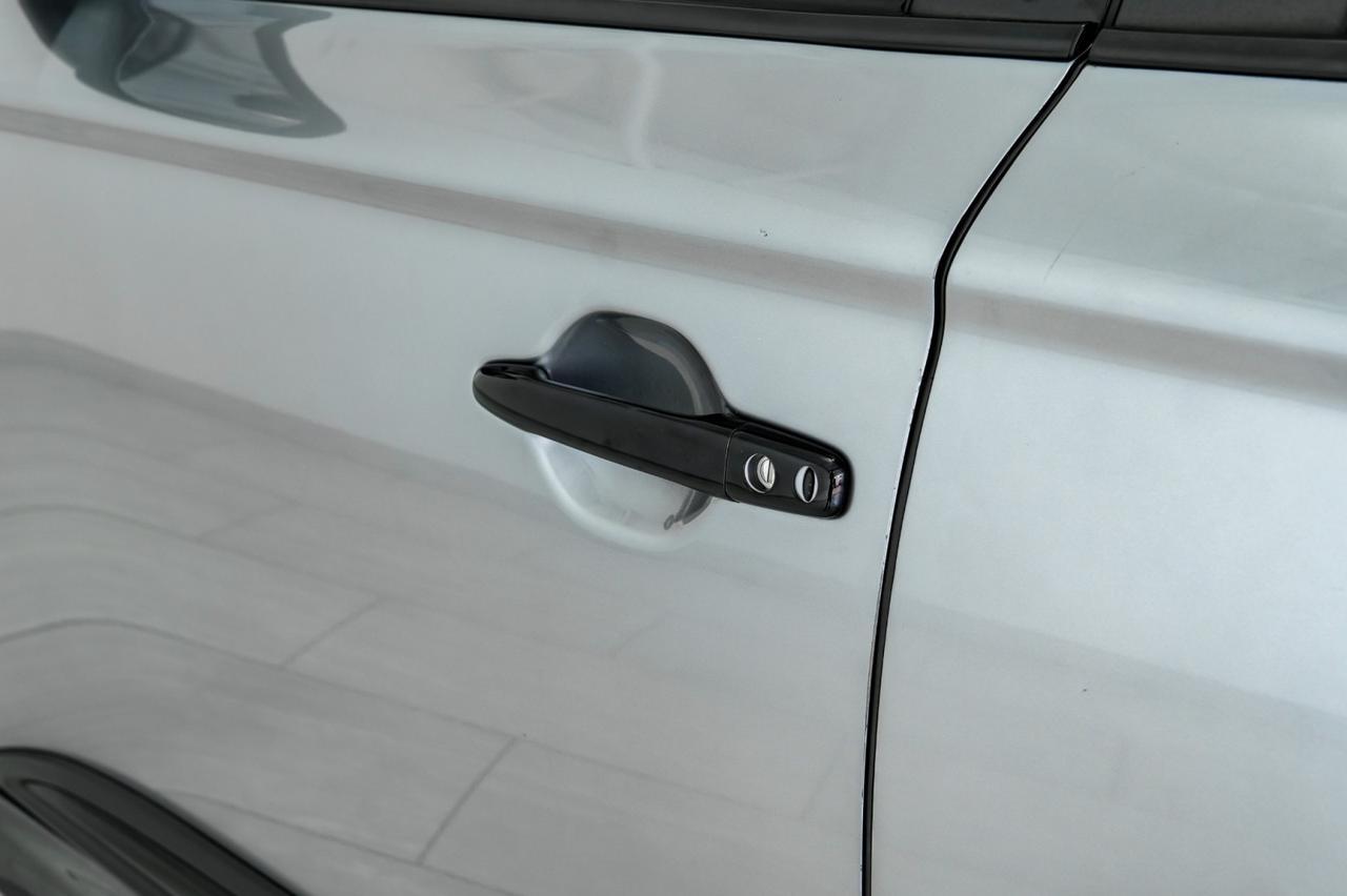 2020 Mitsubishi Outlander BLIND SPOT ASSIST LANE CHANGE ASSIST FORWARD COLLISION ALERT HEA Carrollton TX