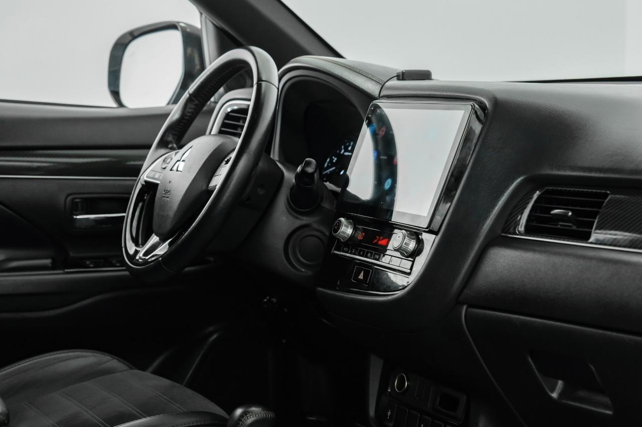 2020 Mitsubishi Outlander BLIND SPOT ASSIST LANE CHANGE ASSIST FORWARD COLLISION ALERT HEA Carrollton TX