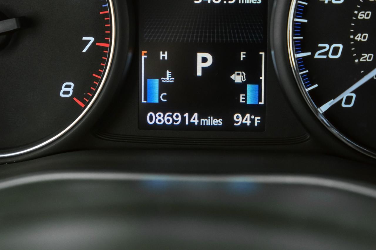 2020 Mitsubishi Outlander BLIND SPOT ASSIST LANE CHANGE ASSIST FORWARD COLLISION ALERT HEA Carrollton TX