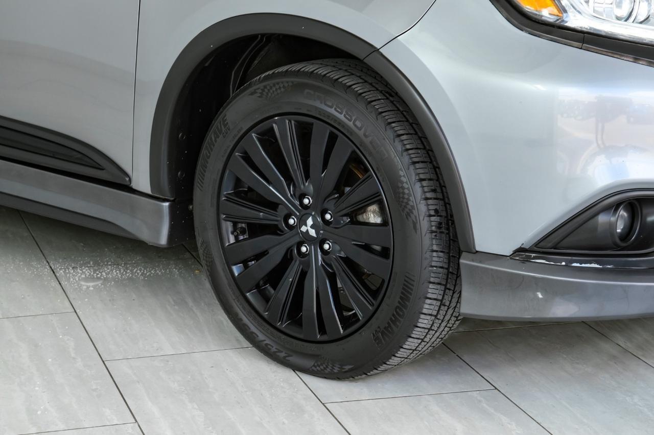 2020 Mitsubishi Outlander BLIND SPOT ASSIST LANE CHANGE ASSIST FORWARD COLLISION ALERT HEA Carrollton TX
