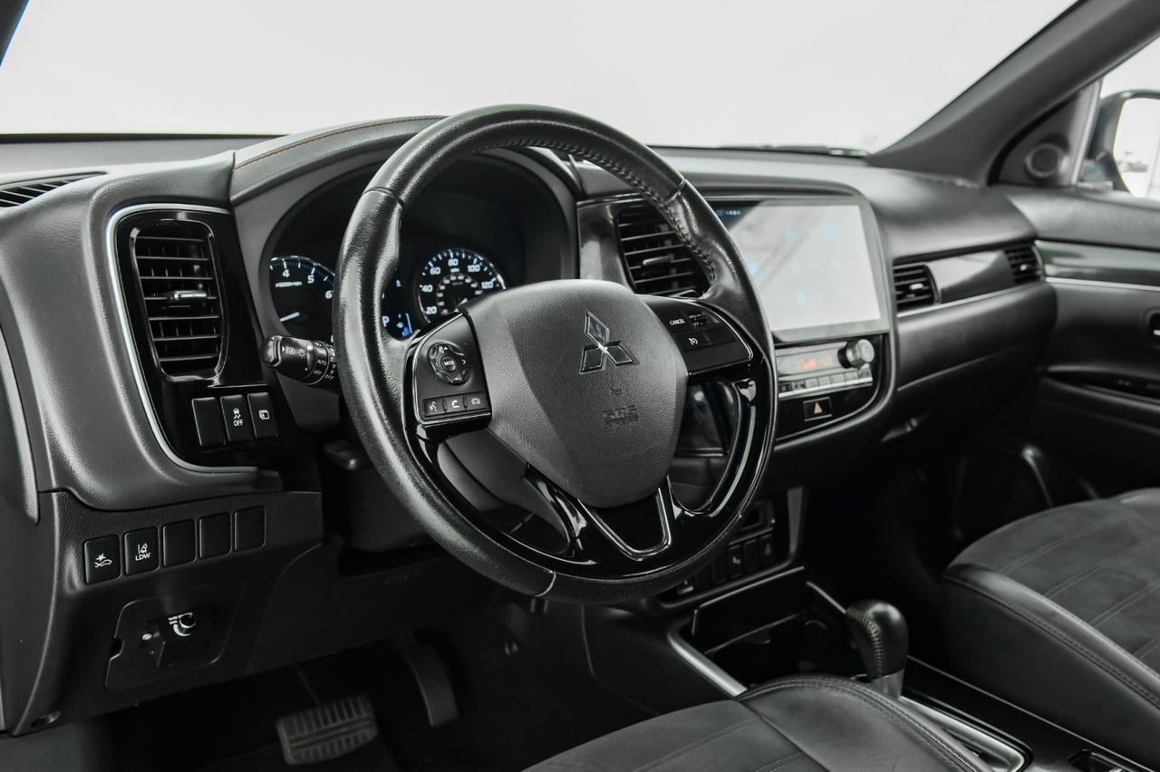 2020 Mitsubishi Outlander BLIND SPOT ASSIST LANE CHANGE ASSIST FORWARD COLLISION ALERT HEA Carrollton TX