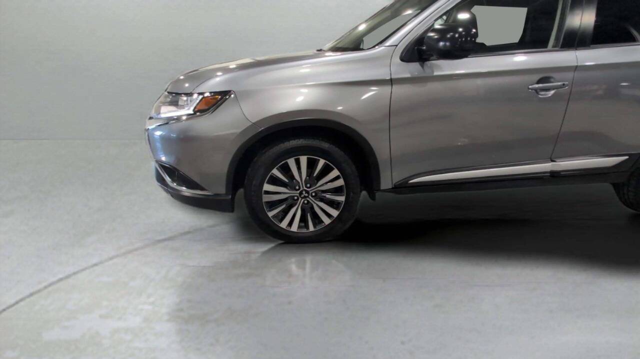 2020 Mitsubishi Outlander ES AWD 4dr SUV Lake Orion MI
