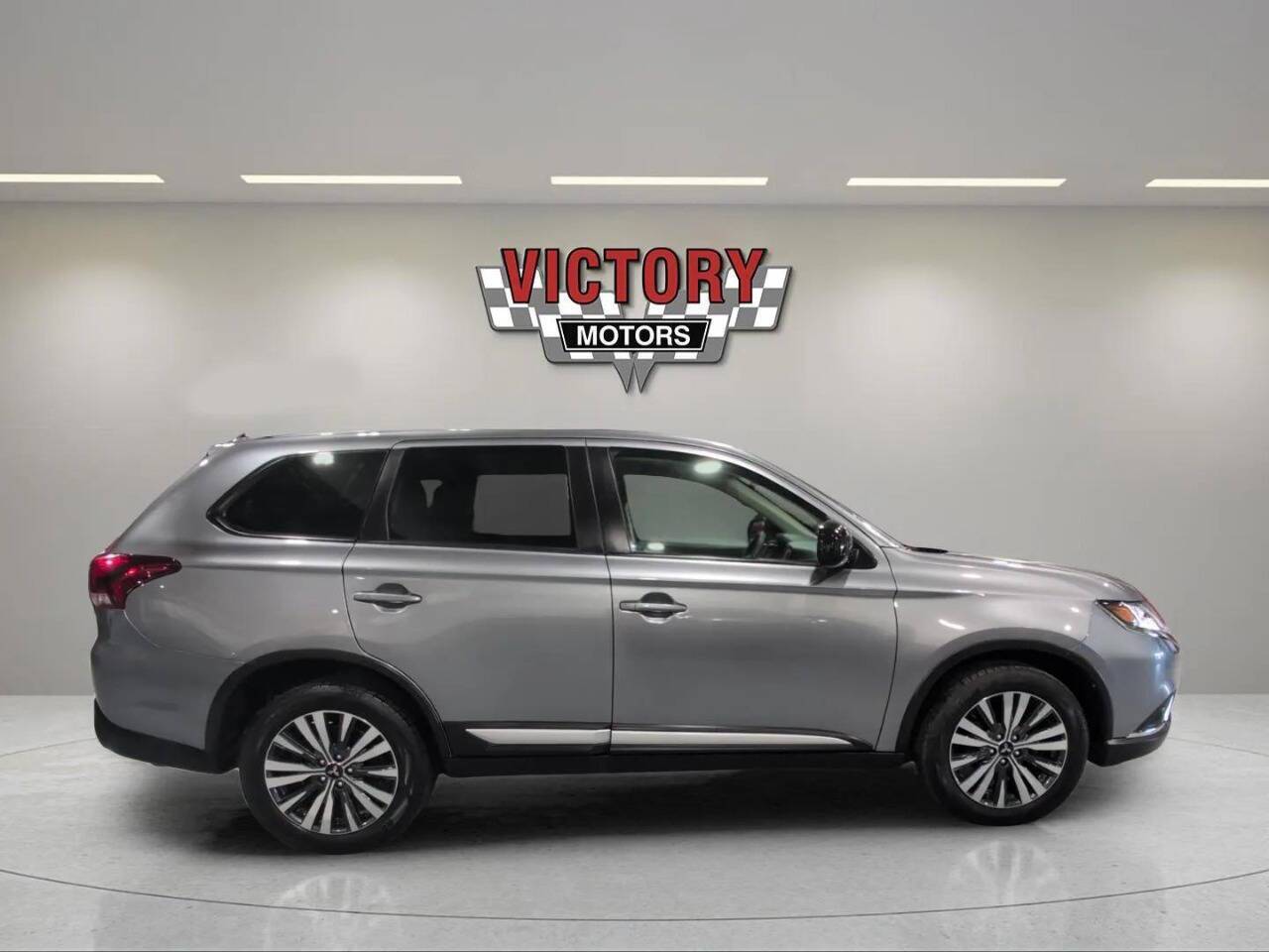 2020 Mitsubishi Outlander ES AWD 4dr SUV Lake Orion MI