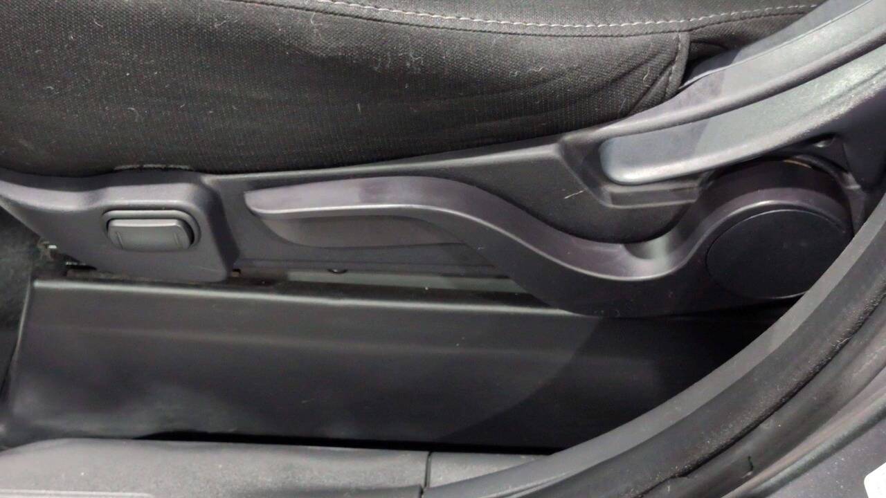 2020 Mitsubishi Outlander ES AWD 4dr SUV Lake Orion MI