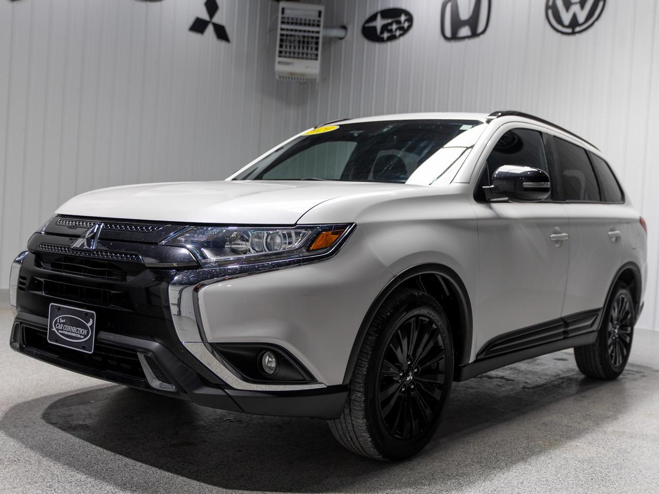 2020 Mitsubishi Outlander LE AWD 7-Passenger Cranberry PA