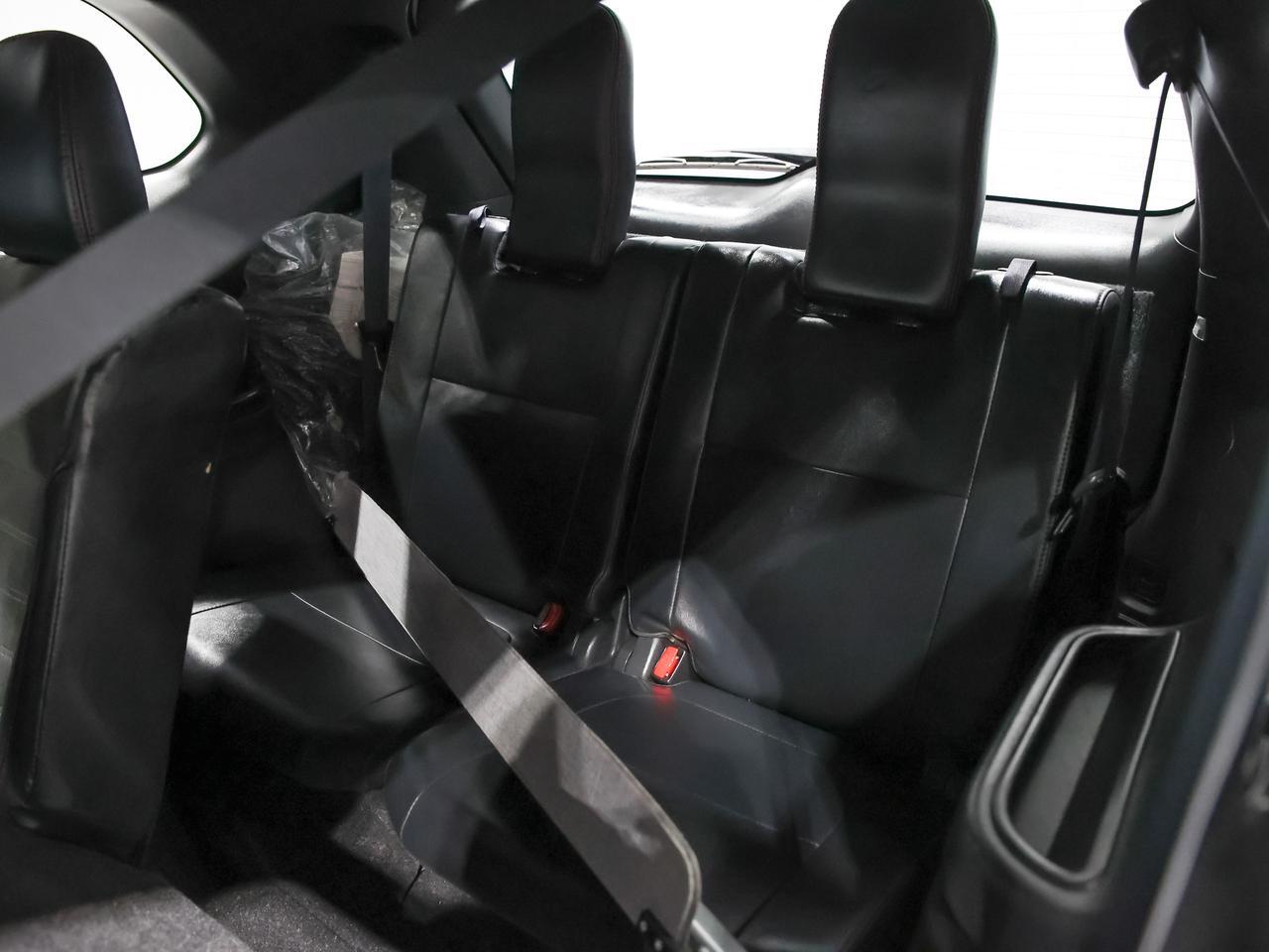 2020 Mitsubishi Outlander LE AWD 7-Passenger Cranberry PA