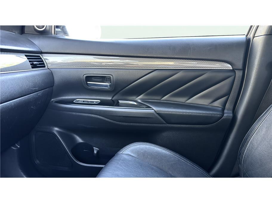 2020 Mitsubishi Outlander PHEV SEL Sport Utility 4D Folsom CA