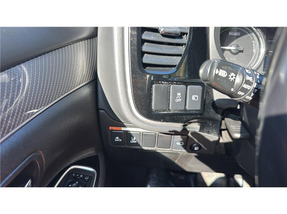 2020 Mitsubishi Outlander PHEV SEL Sport Utility 4D Folsom CA