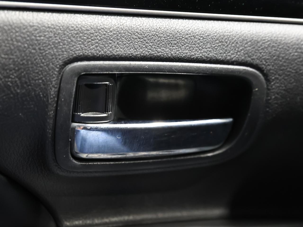 2020 Mitsubishi Outlander SE AWD Cranberry PA