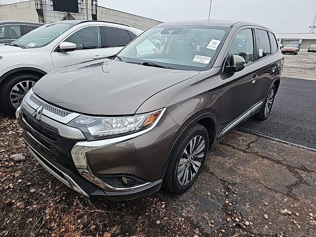 2020 Mitsubishi Outlander SE Akron OH